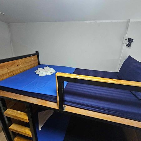 Eq Hostel Thong Sala Luaran gambar